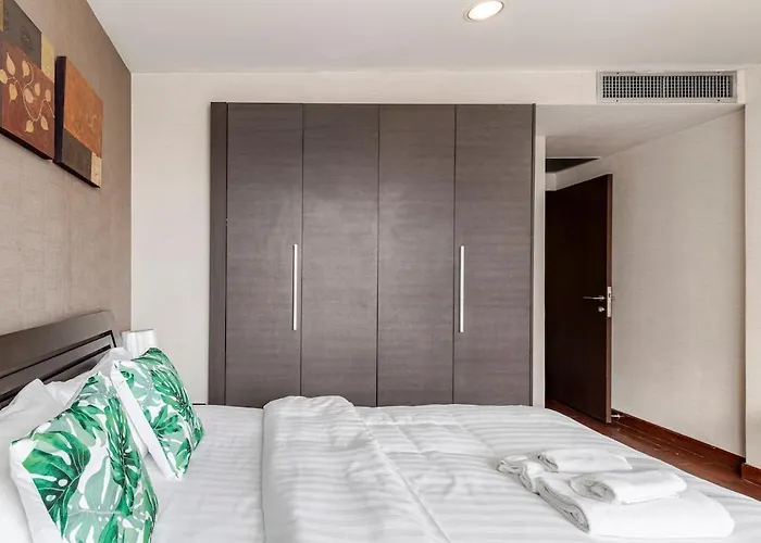 Apartment 2 Bedroom In Downtown Bts Chitlom Bkk