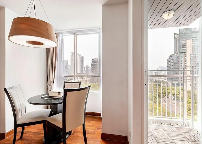 Apartment 2 Bedroom In Downtown Bts Chitlom Bkk Bangkok