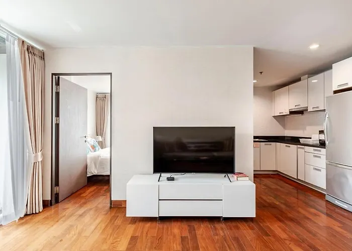 Apartment 2 Bedroom In Downtown Bts Chitlom Bkk *
