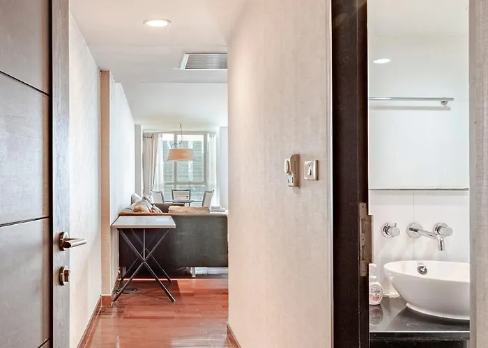 Apartment 2 Bedroom In Downtown Bts Chitlom Bkk Bangkok